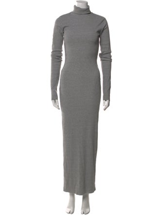 Éterne Turtleneck Long Dress