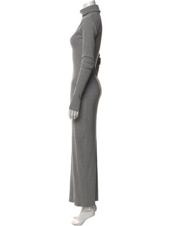 Éterne Turtleneck Long Dress