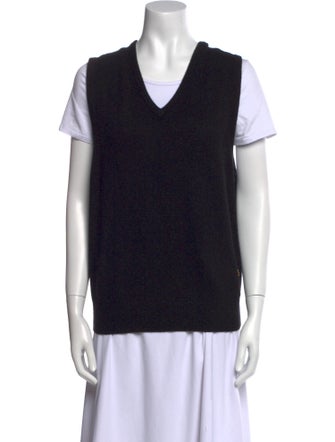 Éterne Cashmere V-Neck Sweater