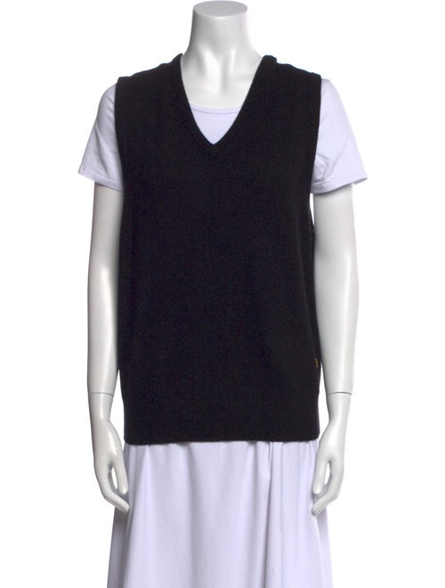 Éterne Cashmere V-Neck Sweater