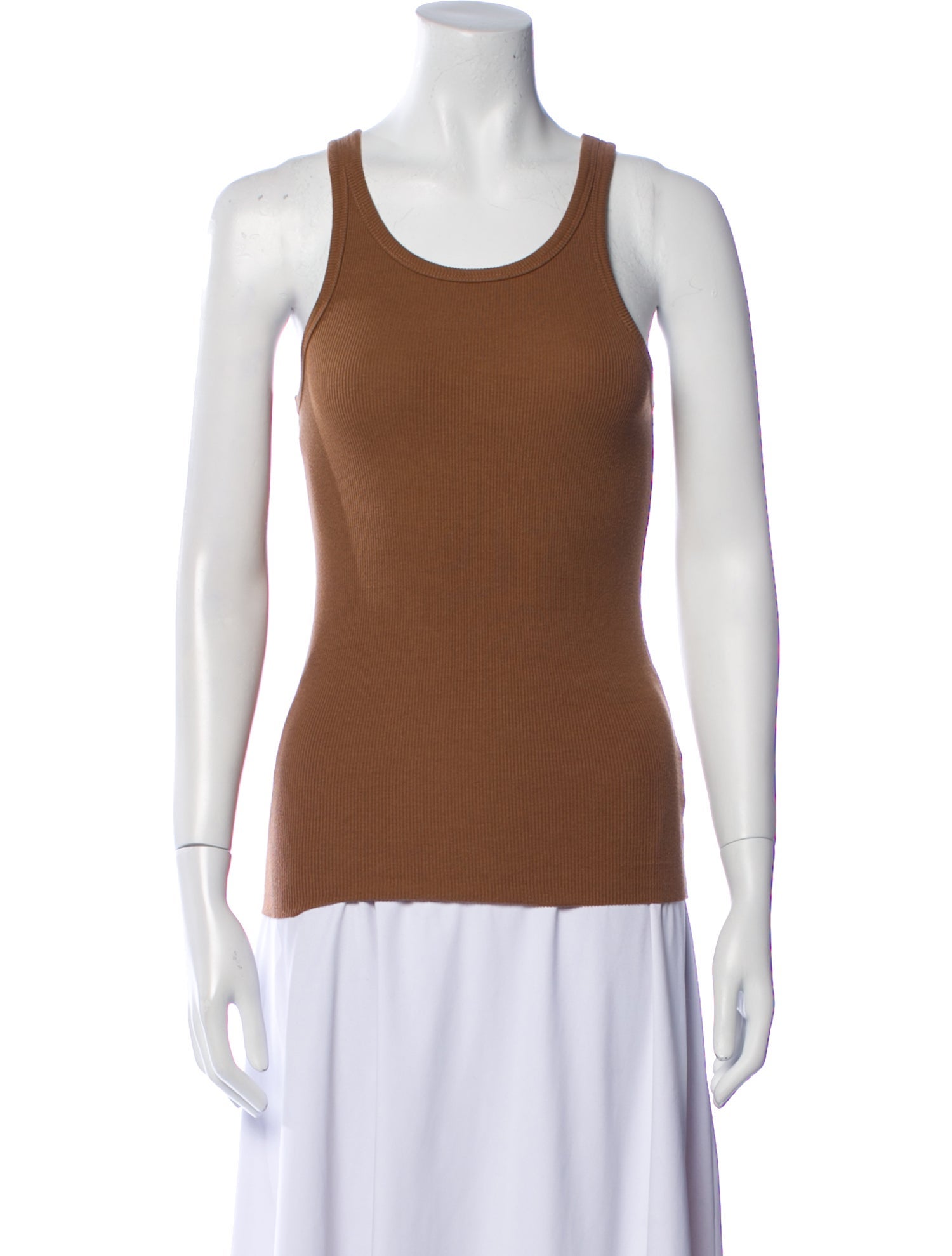 Éterne Scoop Neck Sleeveless Top