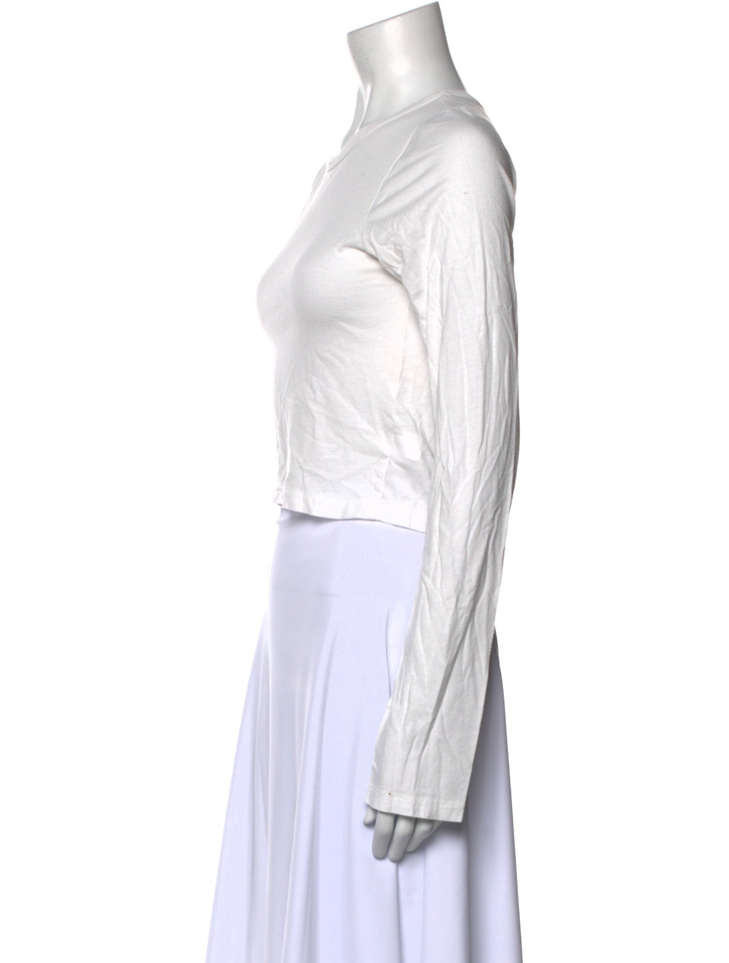 Éterne Bateau Neckline Long Sleeve Crop Top