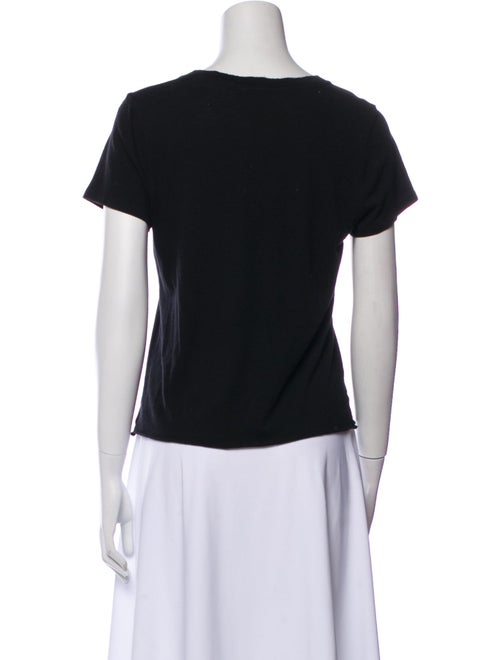 Éterne Scoop Neck Short Sleeve T-Shirt
