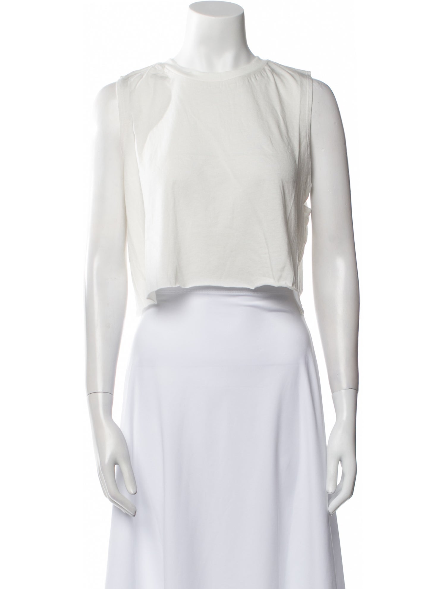 Éterne Crew Neck Sleeveless Crop Top