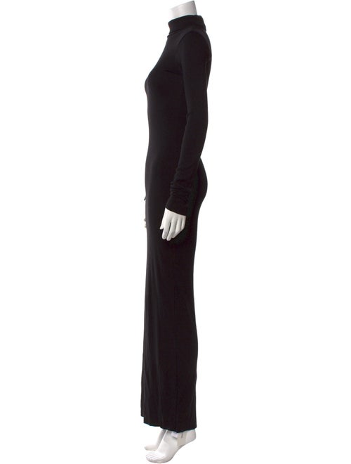 Éterne Turtleneck Long Dress