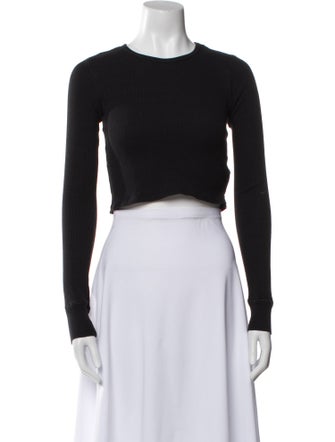 Éterne Crew Neck Long Sleeve Crop Top