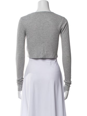 Éterne Crew Neck Long Sleeve Crop Top