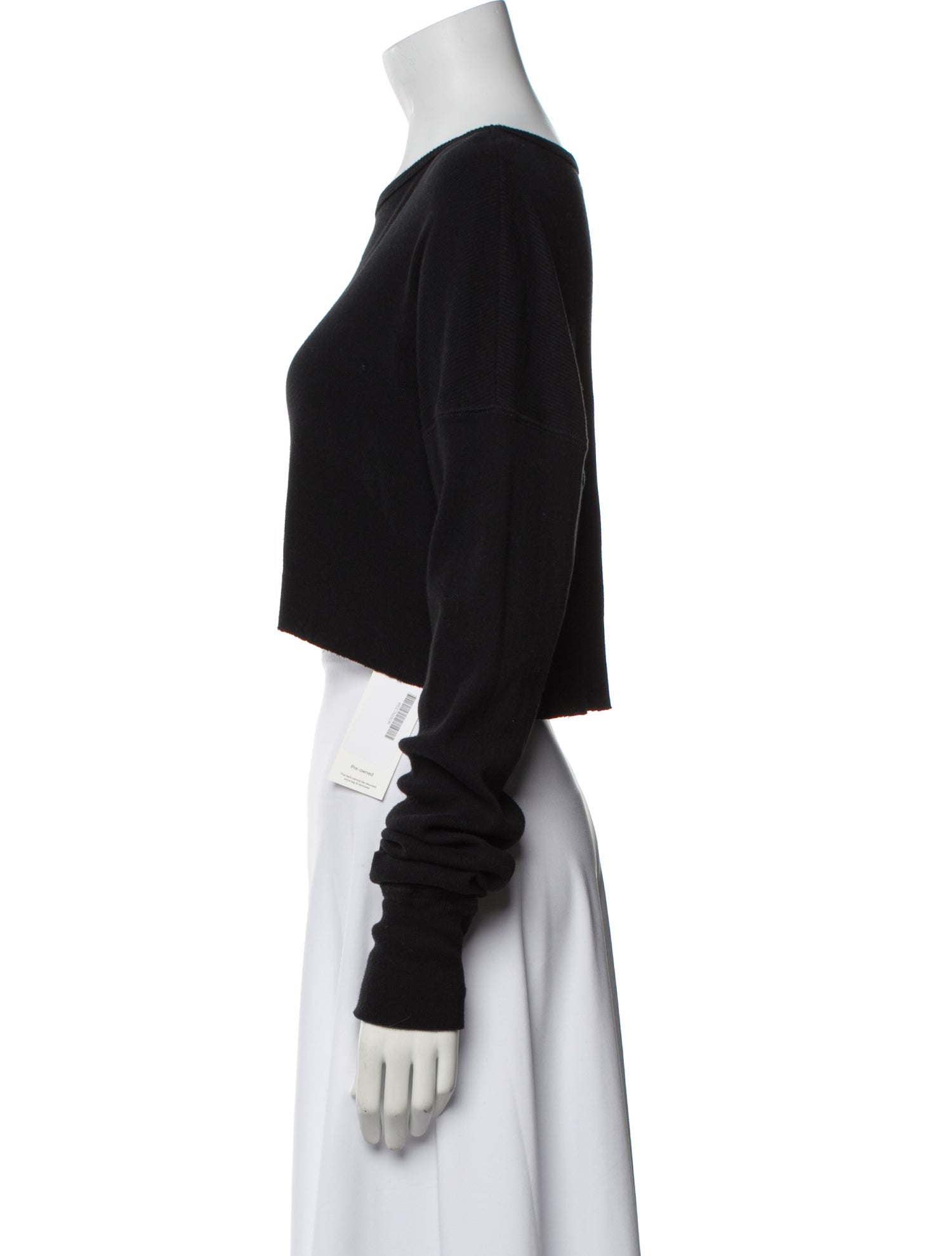 Éterne Bateau Neckline Long Sleeve Crop Top