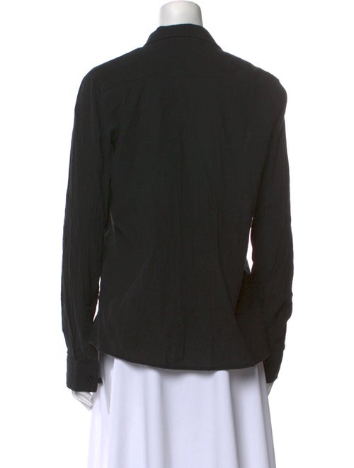 Éterne Long Sleeve Button-Up Top