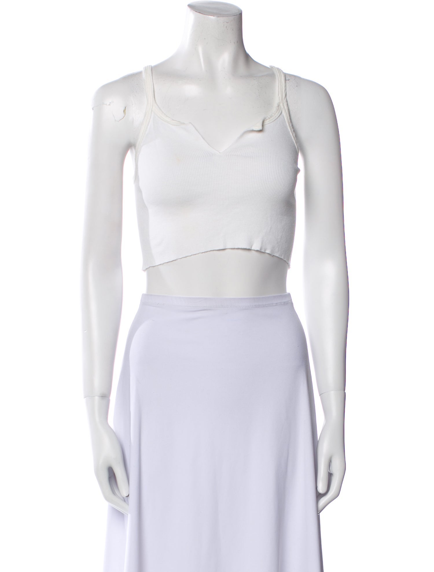 Éterne V-Neck Sleeveless Crop Top