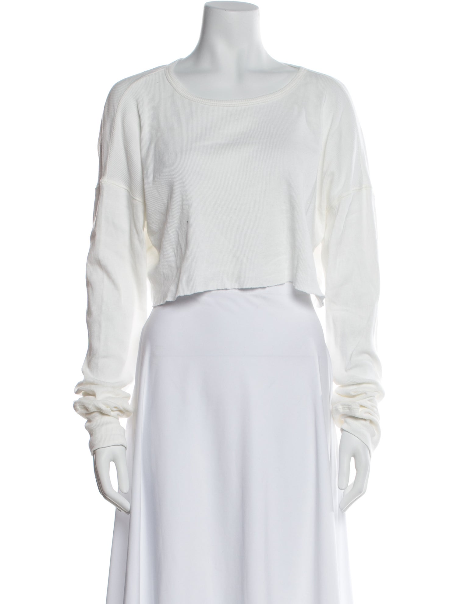 Éterne Bateau Neckline Long Sleeve Crop Top