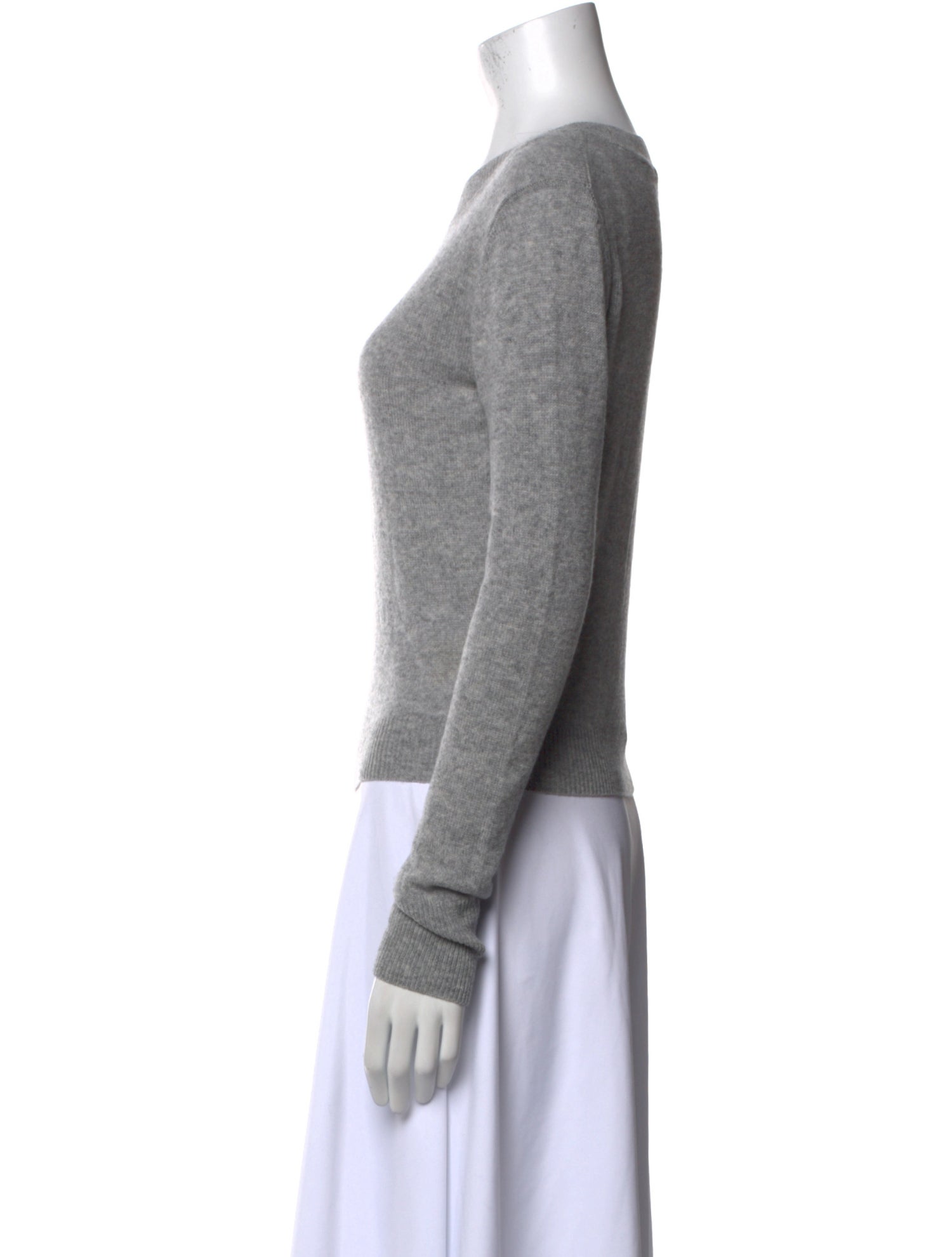 Éterne Cashmere Crew Neck Sweater