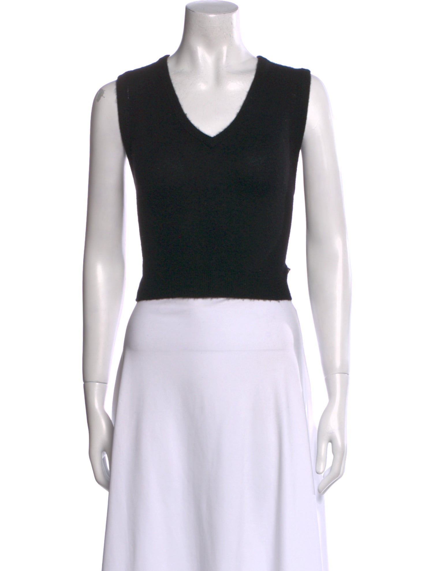 Éterne Cashmere V-Neck Sweater