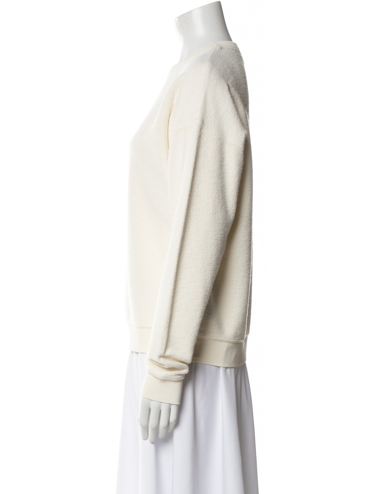 Éterne Crew Neck Long Sleeve Sweatshirt