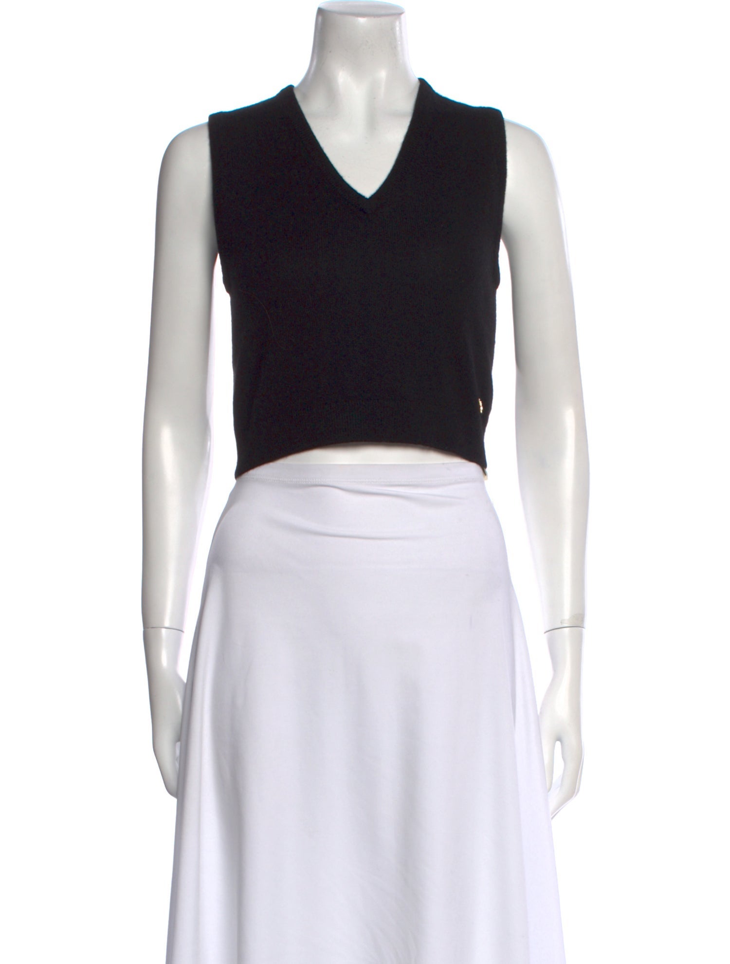 Éterne Cashmere V-Neck Sweater