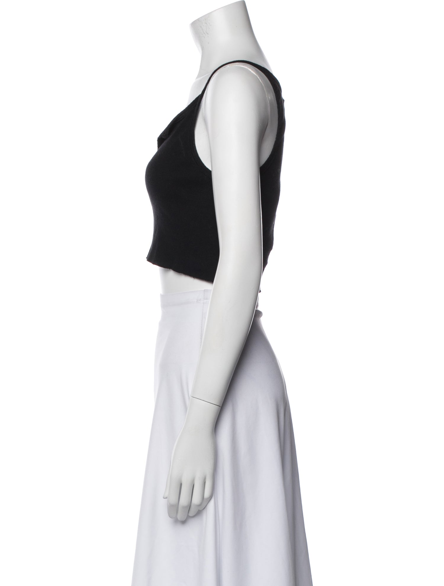 Éterne V-Neck Sleeveless Crop Top