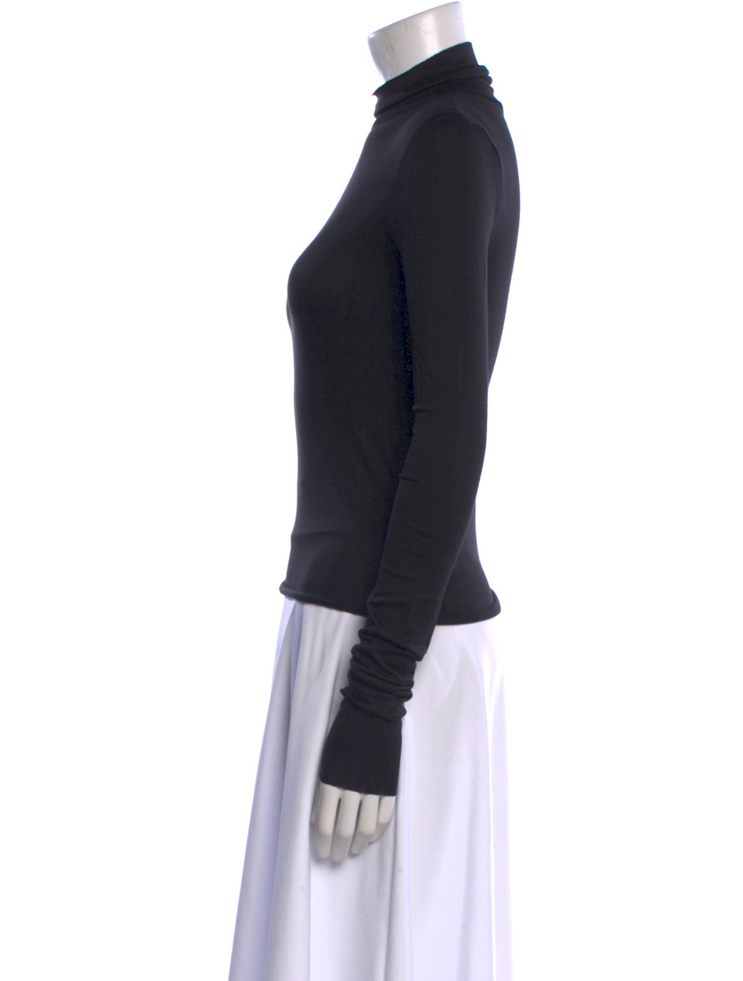 Éterne Turtleneck Long Sleeve Top w/ Tags