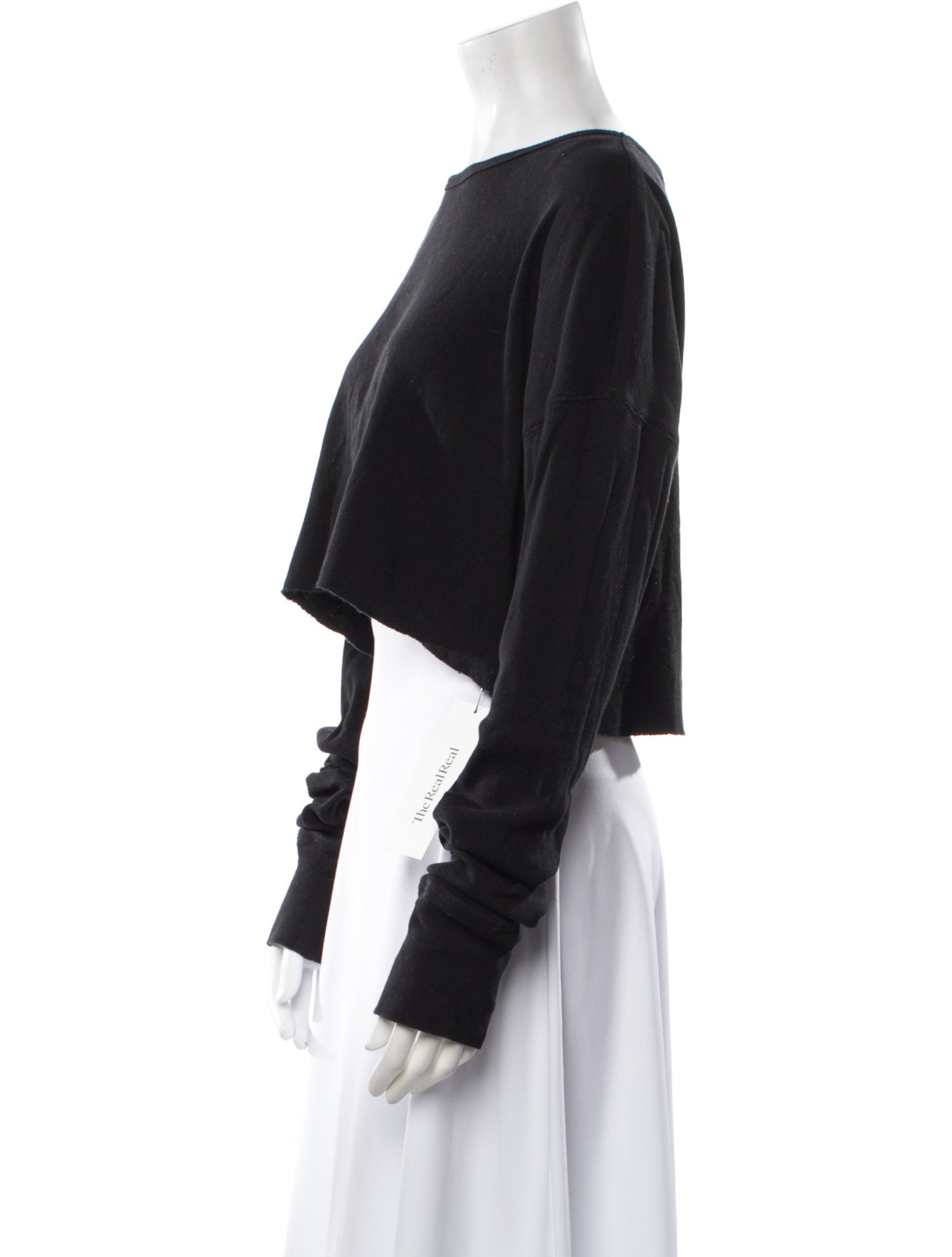 Éterne Bateau Neckline Long Sleeve Crop Top