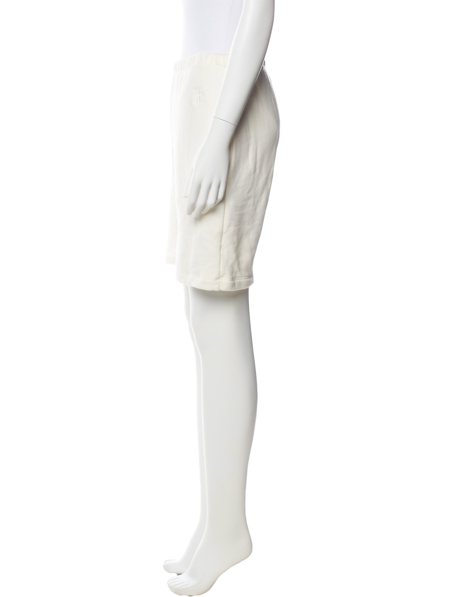 Éterne Knee-Length Shorts