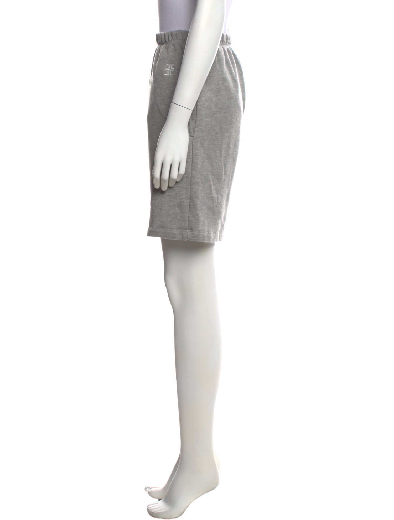Éterne Knee-Length Shorts
