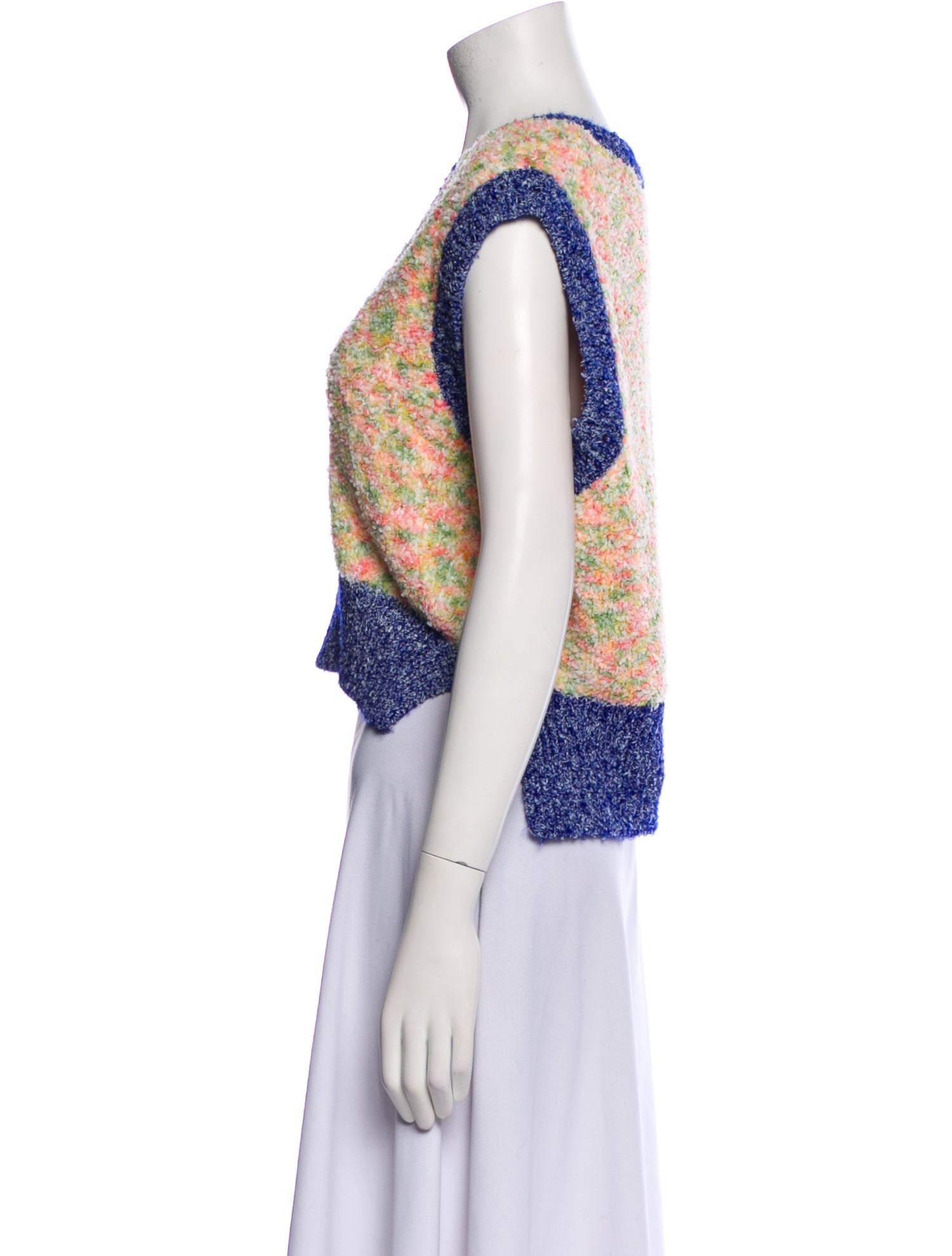 EENK Printed V-Neck Crop Top