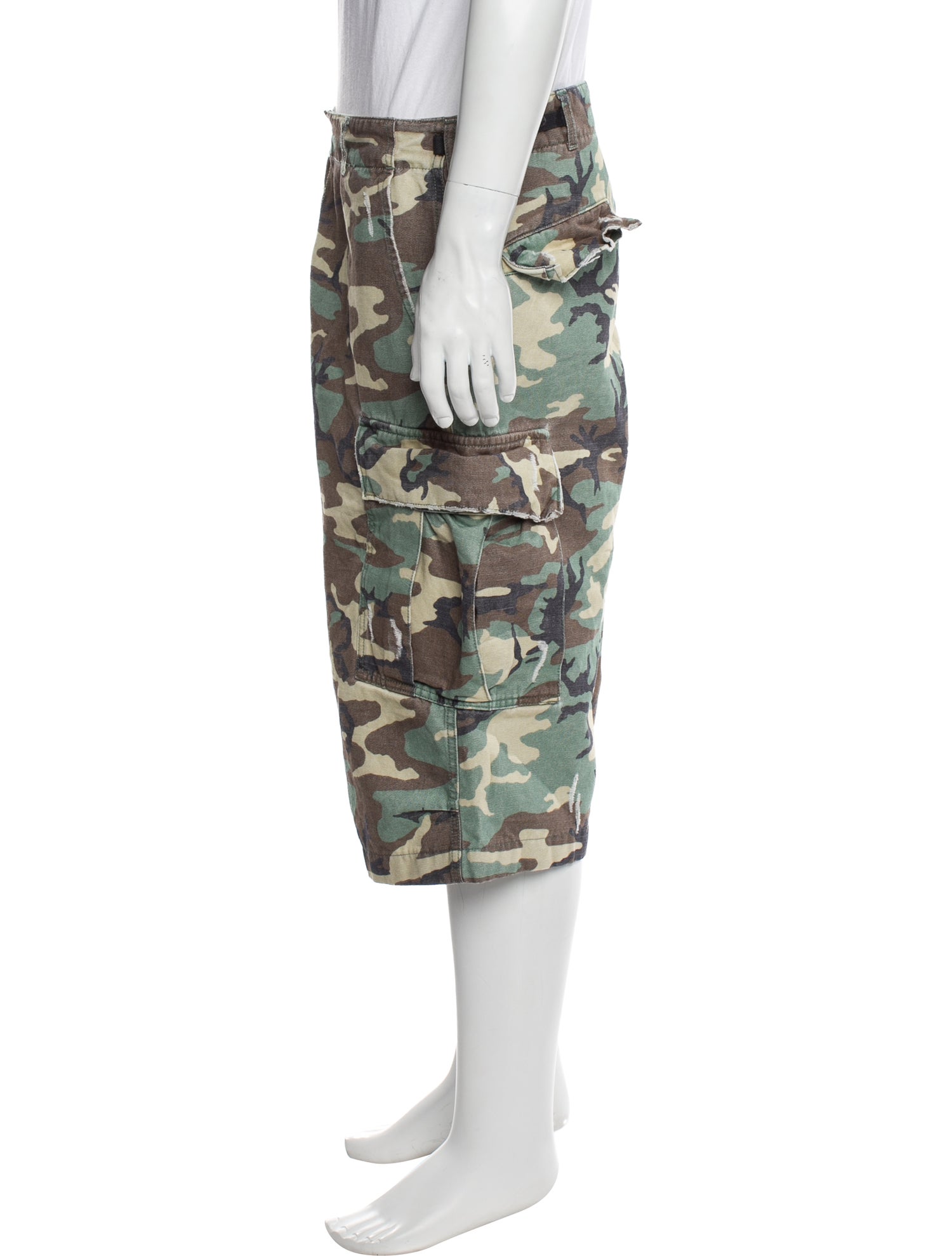 ERL Camouflage Print Jogger Shorts