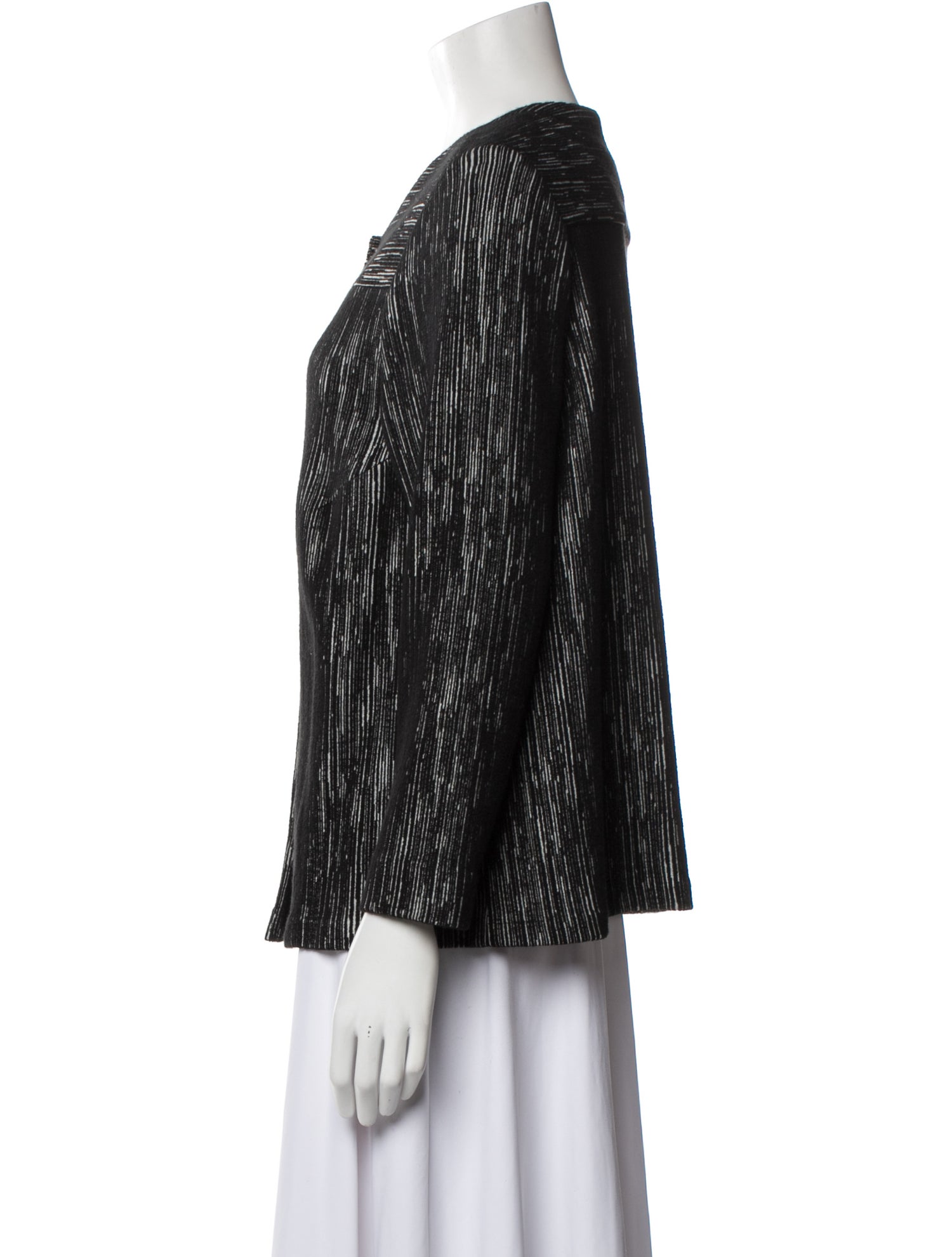 EMMELLE Printed Scoop Neck Blouse