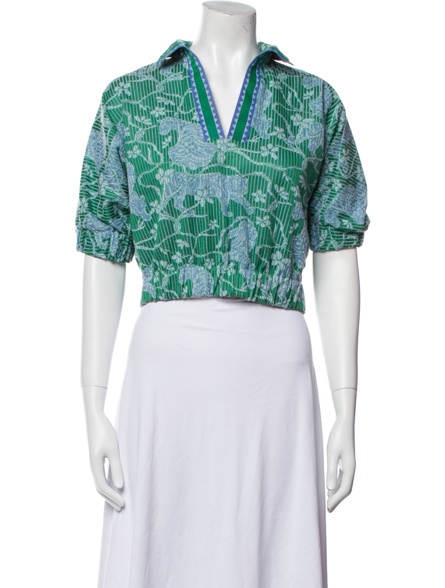 Emily McCarthy Floral Print V-Neck Crop Top