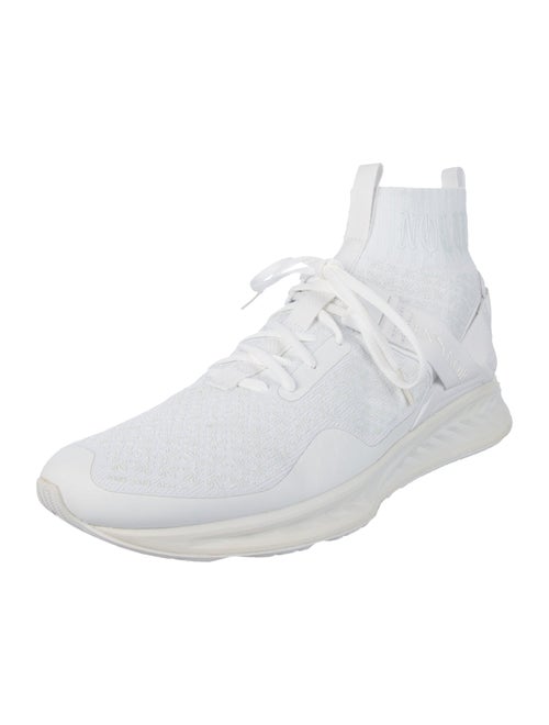 En Noir Athletic Sneakers