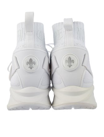 En Noir Athletic Sneakers