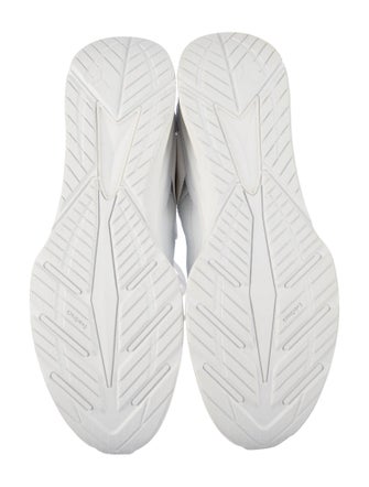 En Noir Athletic Sneakers