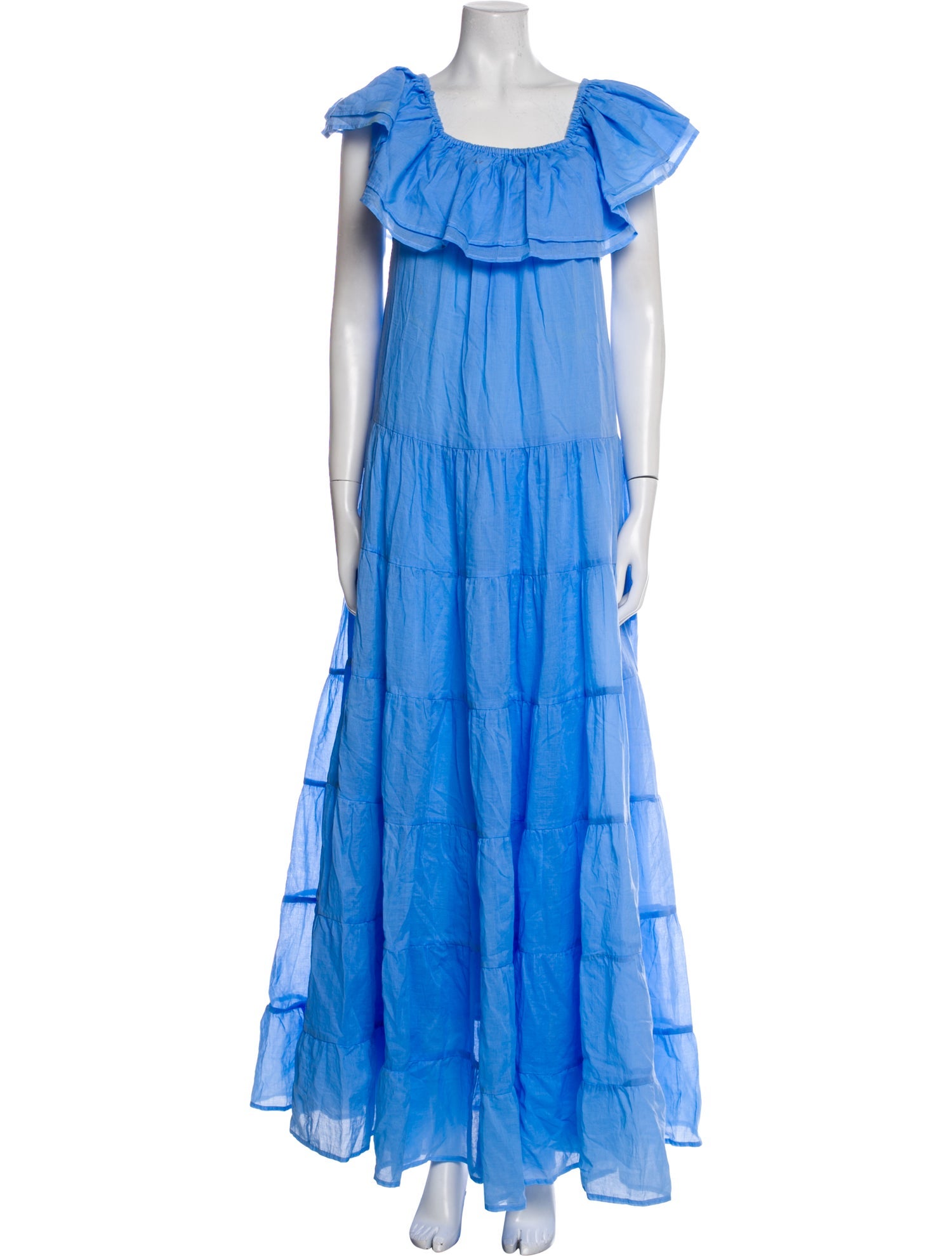 Erika Peña Square Neckline Long Dress