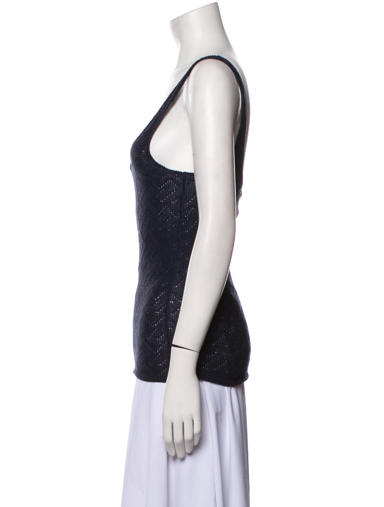 Escvdo Scoop Neck Sleeveless Top