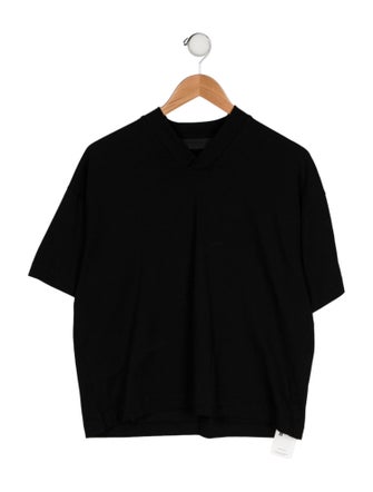 Essentials - Fear of God V-neck Graphic Shirt