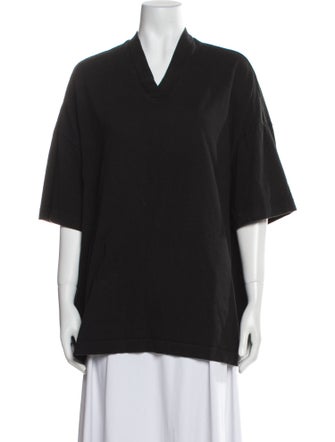 Essentials - Fear of God V-Neck Short Sleeve T-Shirt