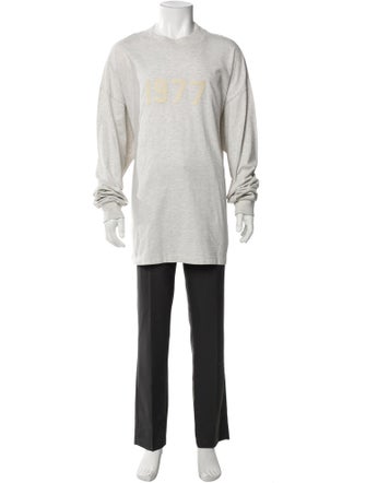 Essentials - Fear of God Graphic Print Scoop Neck Henley