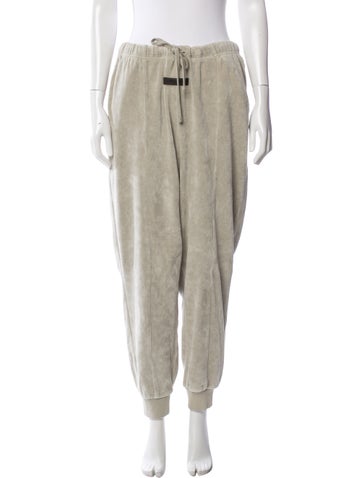 Pre-owned Essentials Sweatpants In Green
