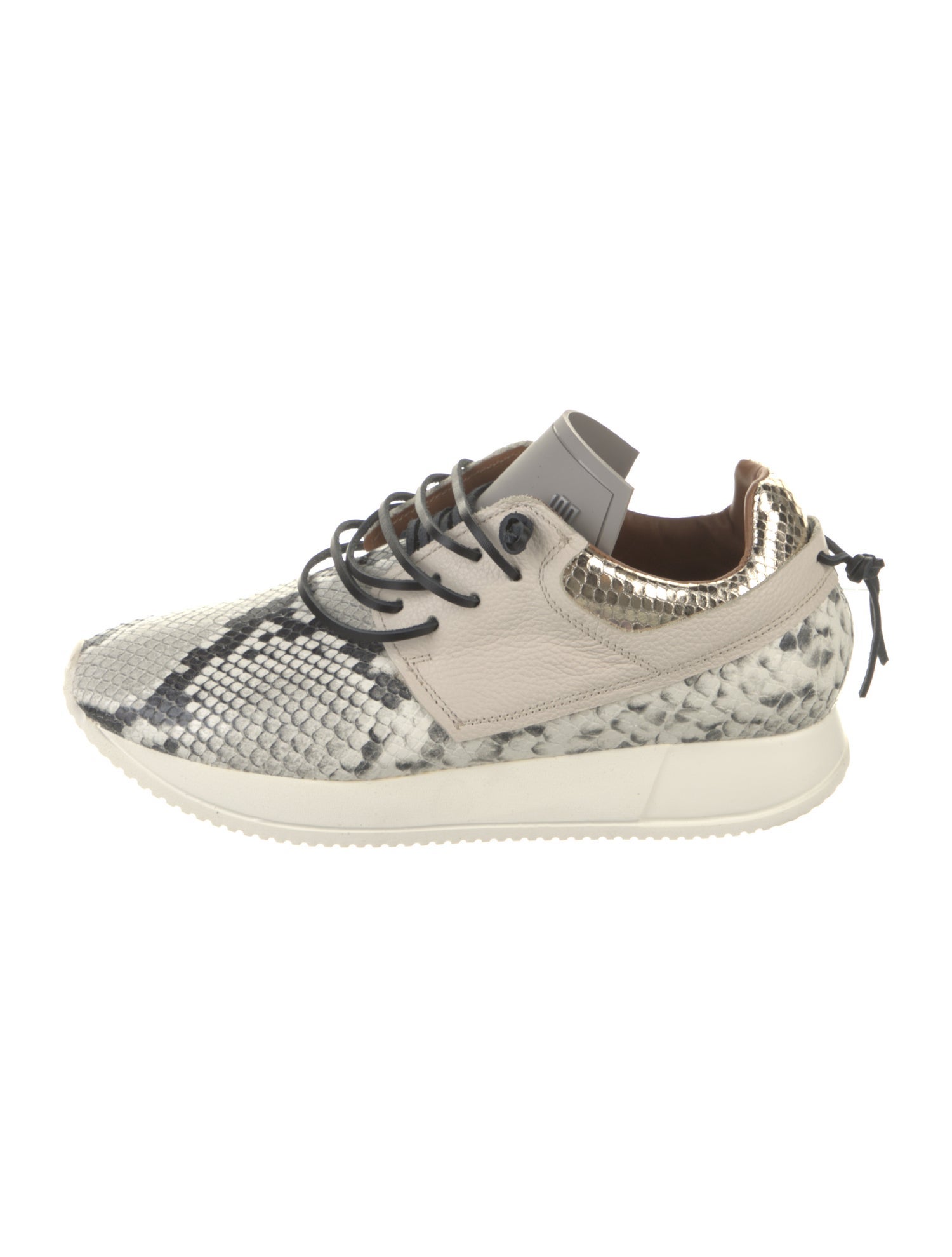 ESSEutESSE Embossed Leather Animal Print Sneakers