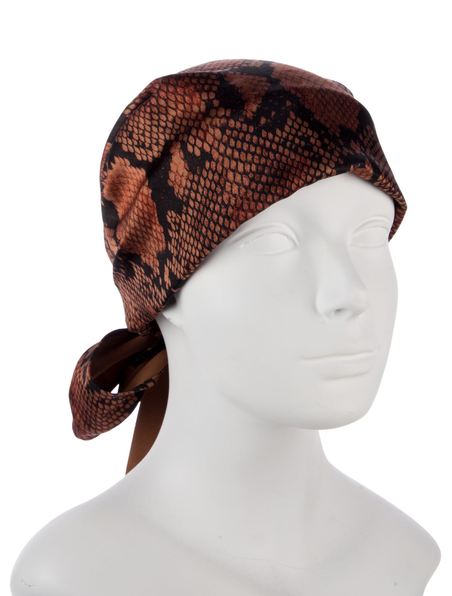 Eugenia Kim Head cover