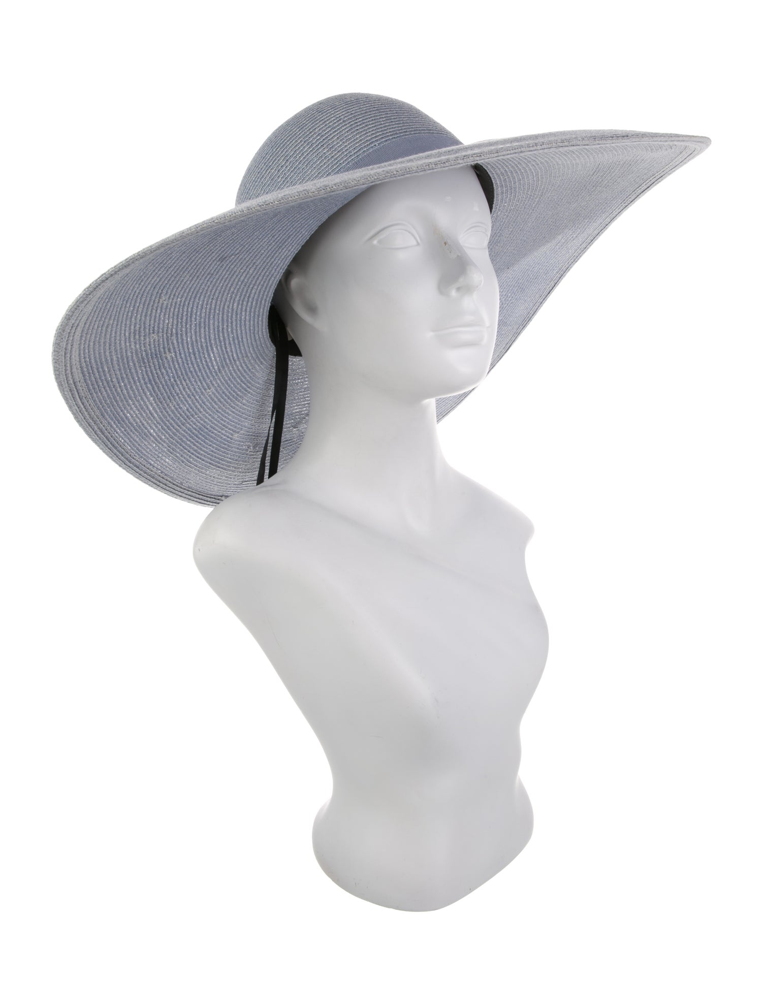 Eugenia Kim Sun hat