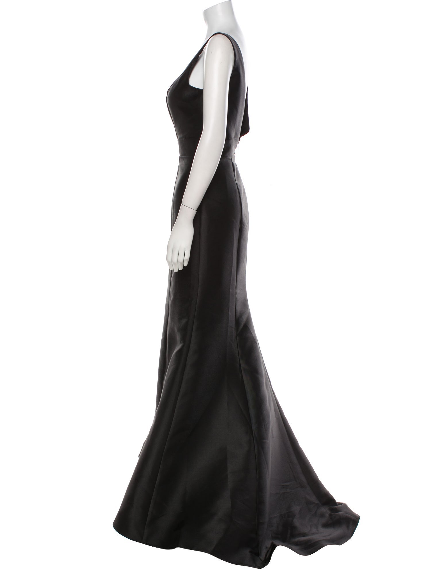 Ellie Wilde V-Neck Long Dress