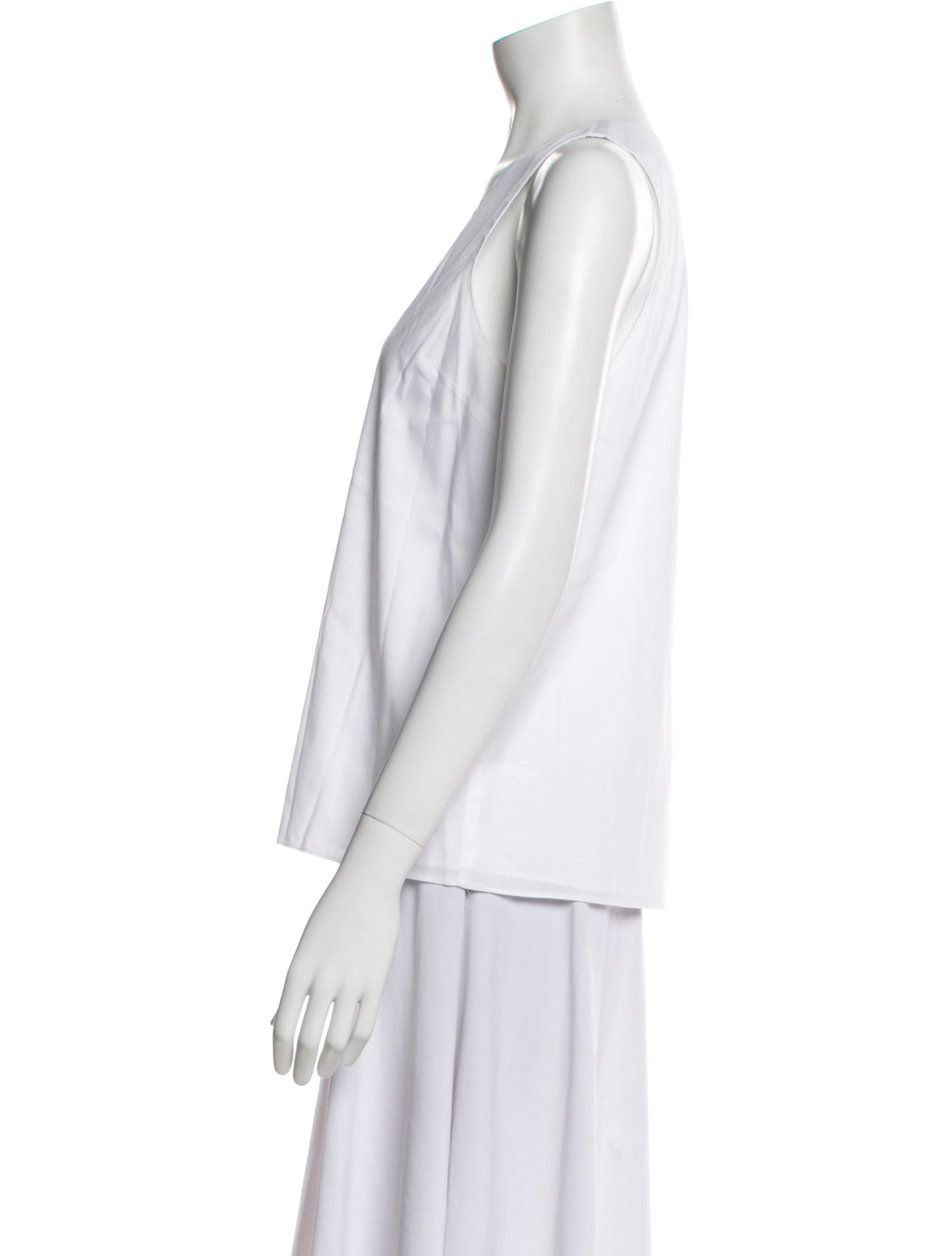 Alexis V-Neck Sleeveless Top