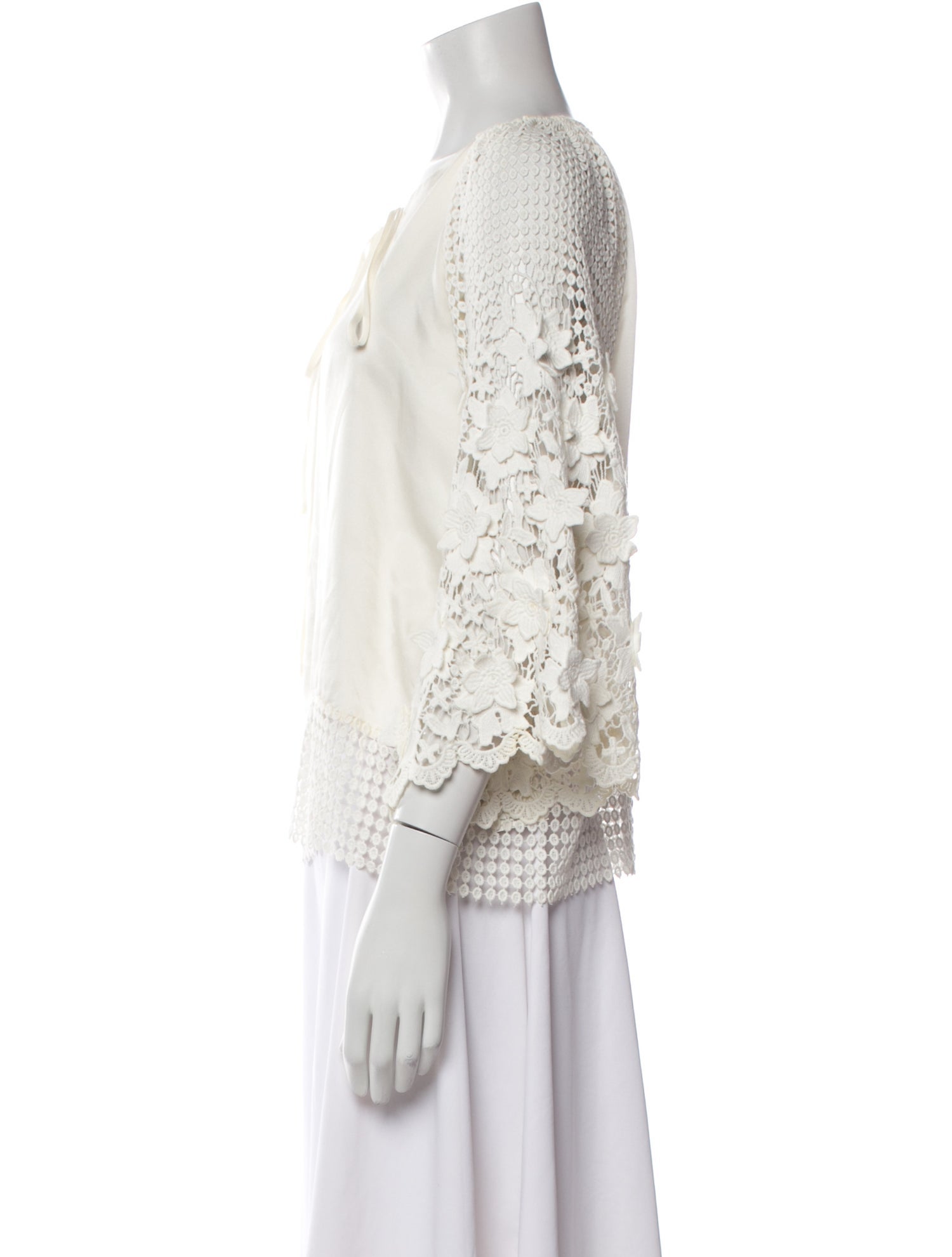 Alexis V-Neck Three-Quarter Sleeve Blouse