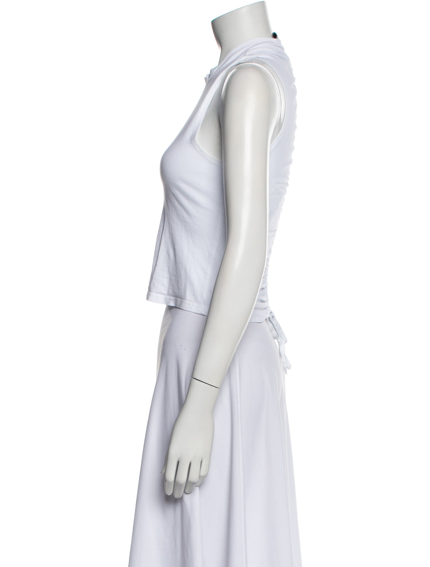 Alexis Crew Neck Sleeveless Crop Top