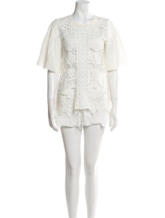 Alexis Lace Pattern Cutout Accent Short Set