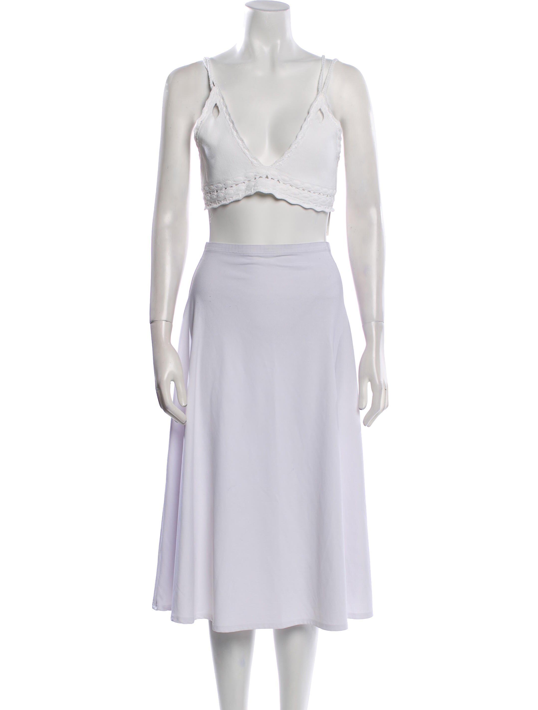 Alexis V-Neck Sleeveless Crop Top