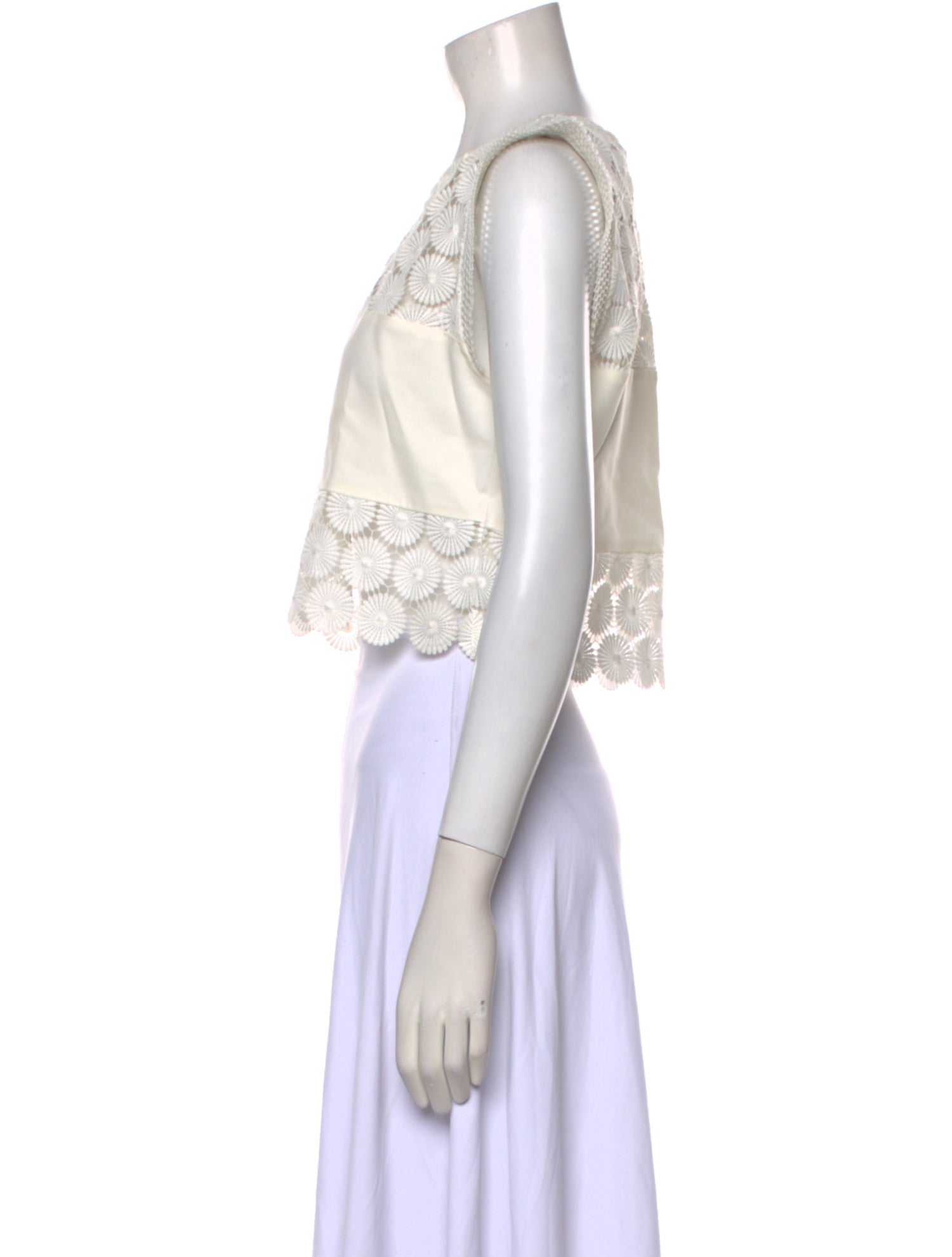 Alexis Crew Neck Sleeveless Crop Top