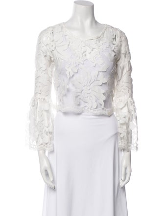 Alexis Scoop Neck Three-Quarter Sleeve Crop Top