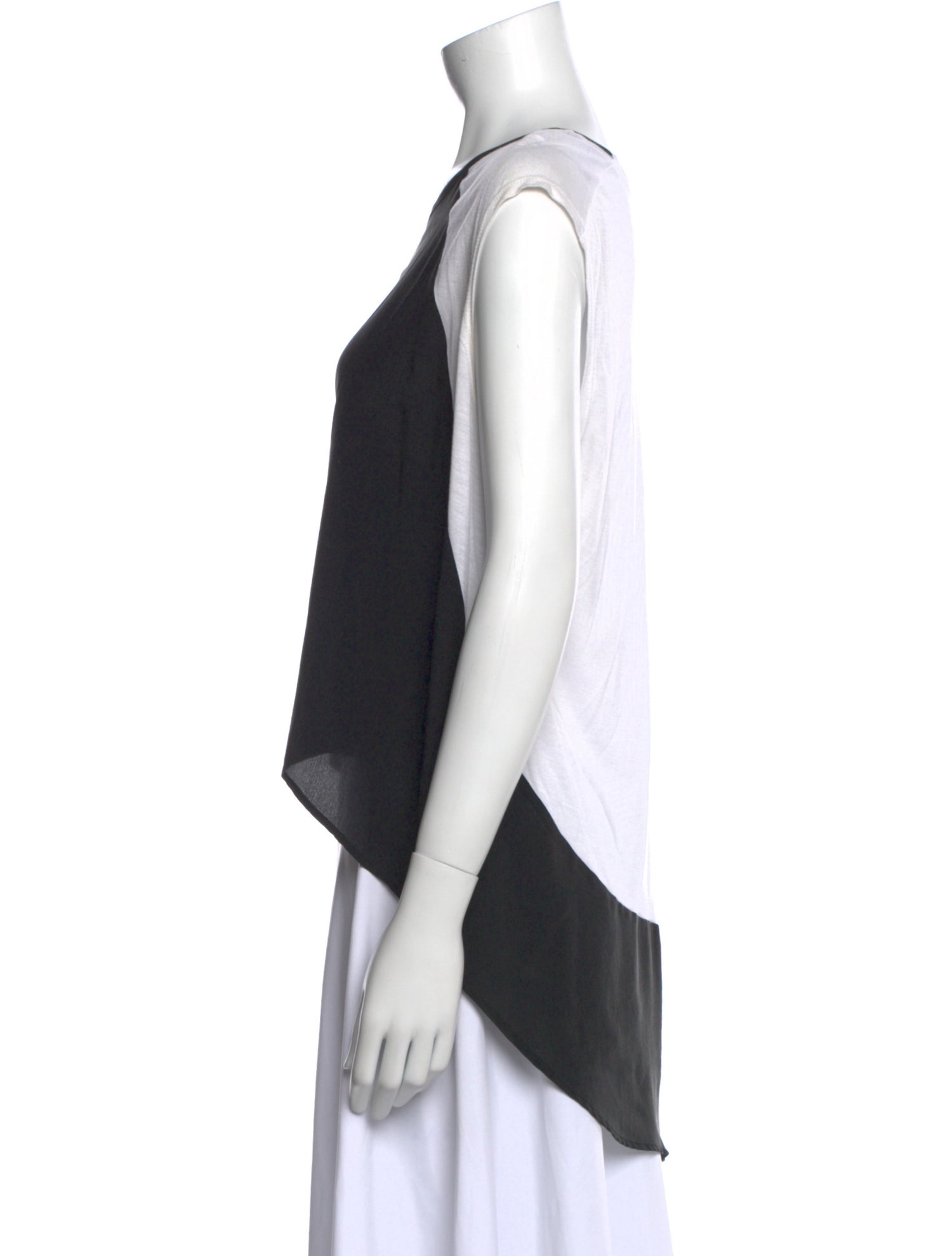 Alexis Scoop Neck Sleeveless Top