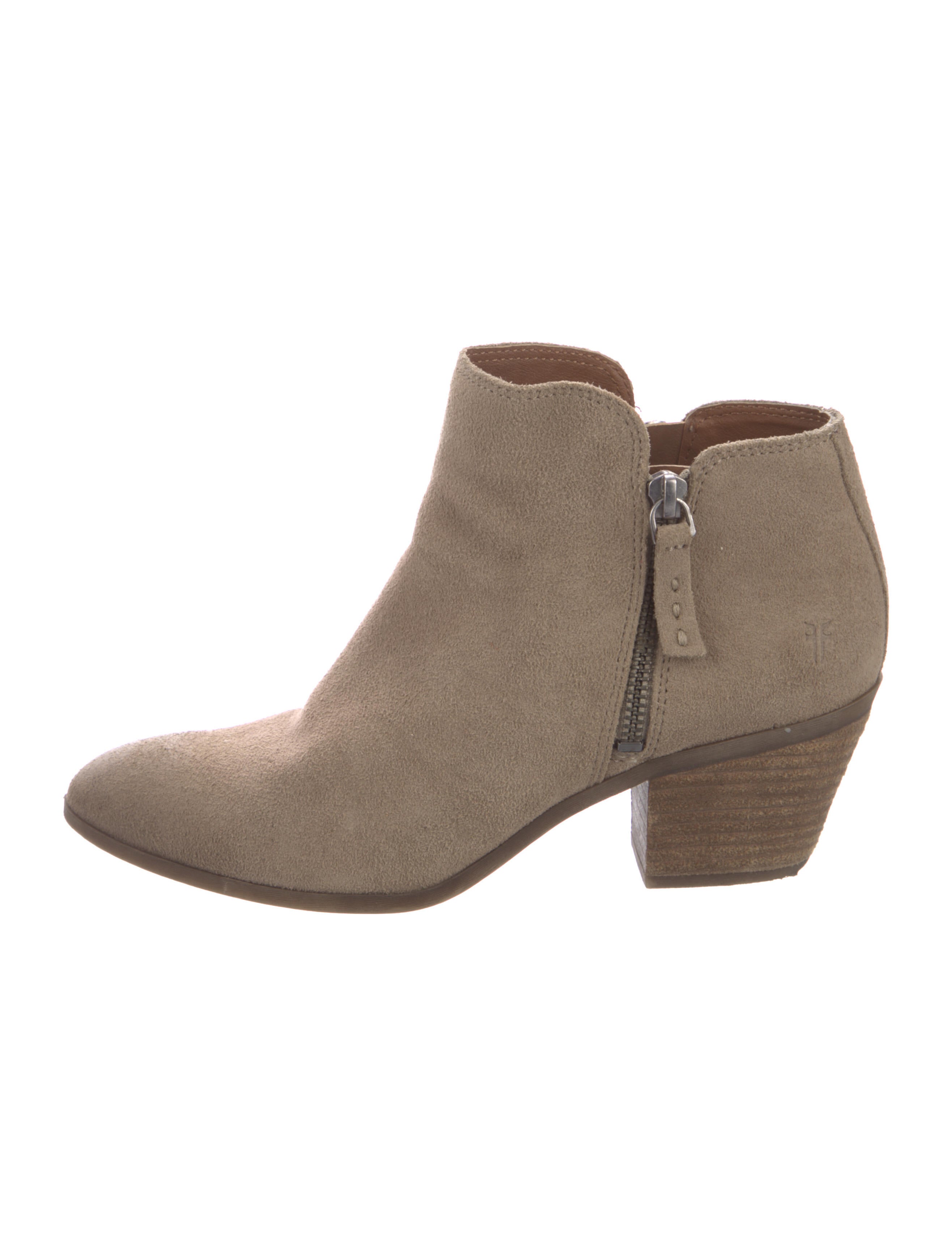 Frye Suede Boots Neutrals Boots, Shoes WF833731 The RealReal